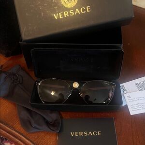Ladies Authentic VERSACE shades ( New) with original receipt